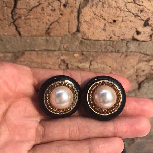 VINTAGE Black and gold pearl earrings - Picture 1 of 2